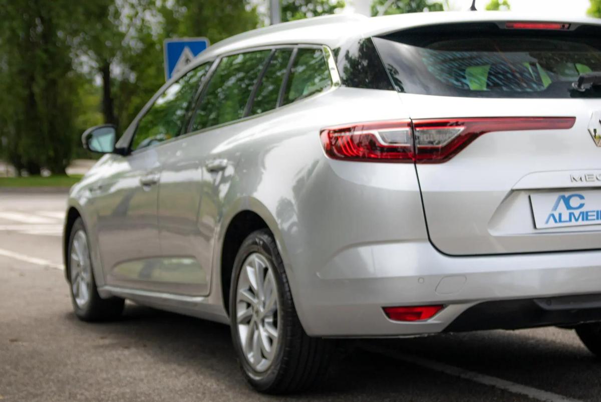 renault-megane-sport-tourer-2020-diesel-1461cc