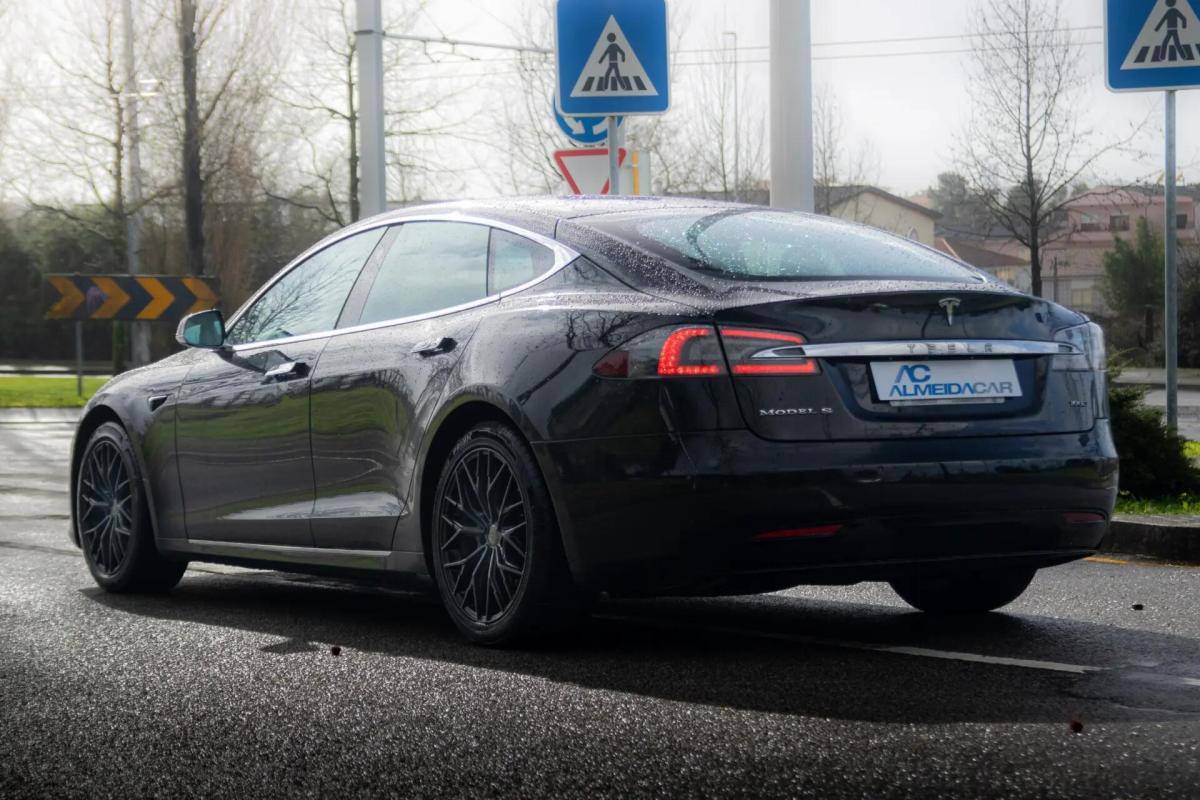 tesla-model-s-2018-eletrico-0cc