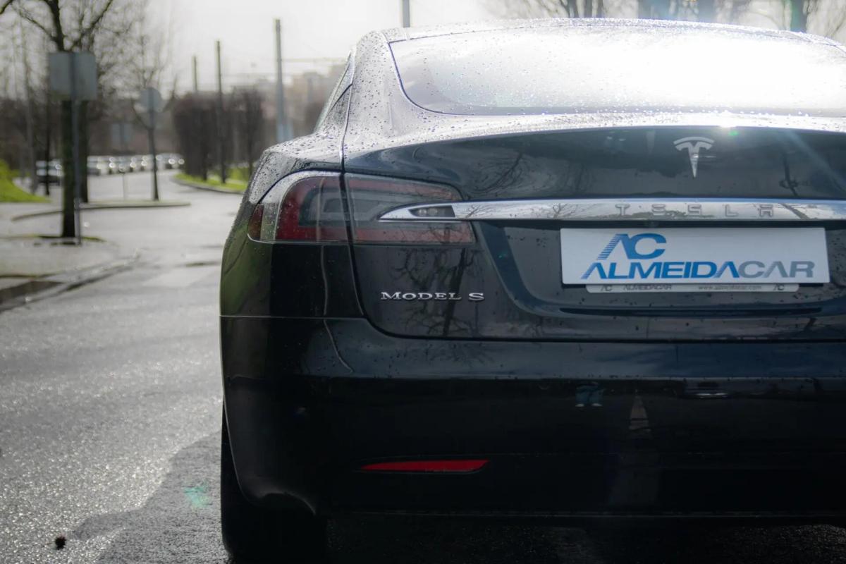 tesla-model-s-2018-eletrico-0cc