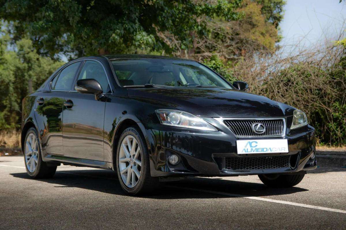 lexus-is-2012-diesel-2231cc