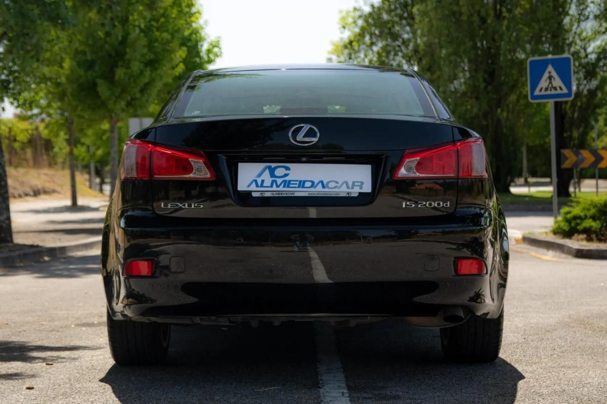lexus-is-2012-diesel-2231cc