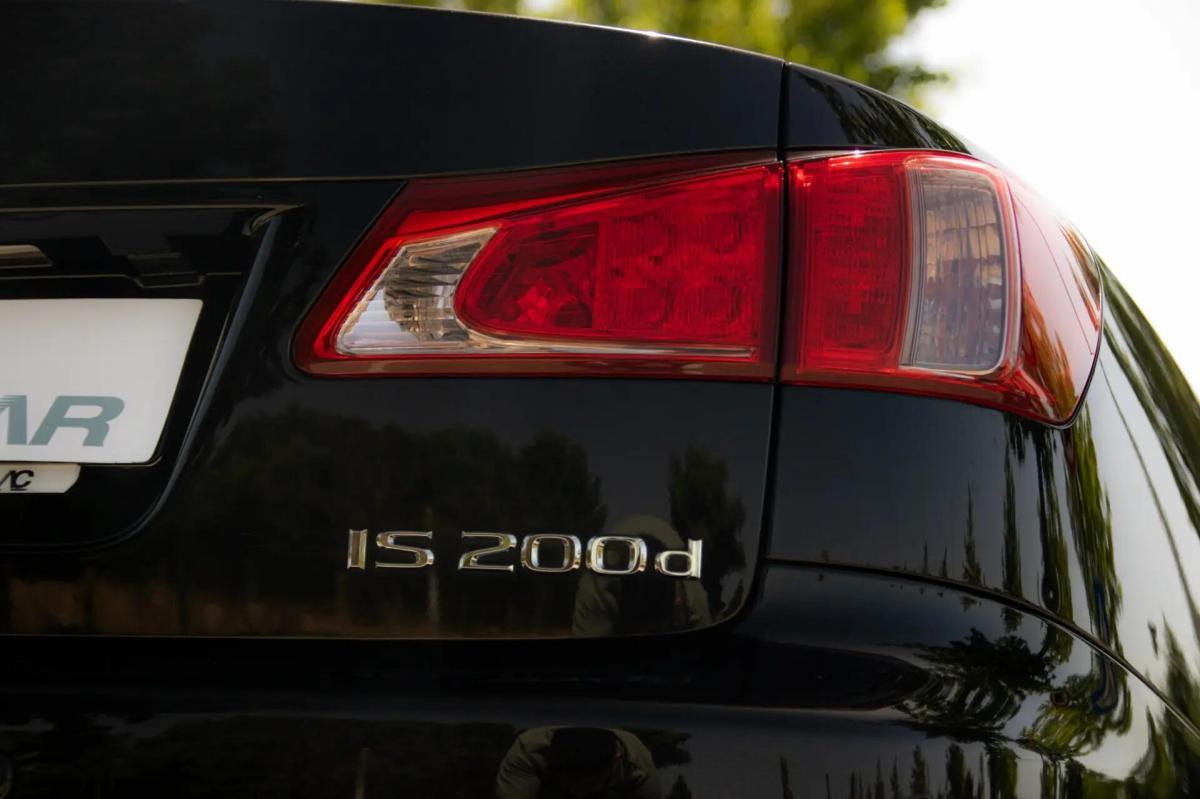 lexus-is-2012-diesel-2231cc