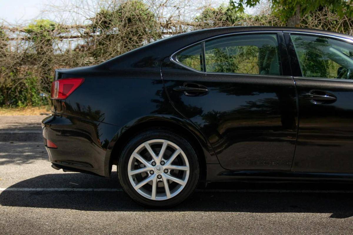 lexus-is-2012-diesel-2231cc