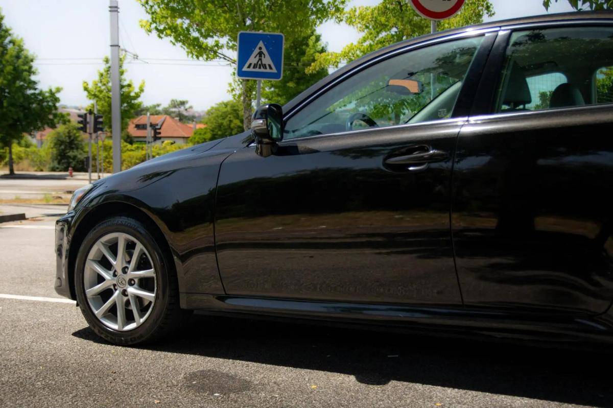 lexus-is-2012-diesel-2231cc