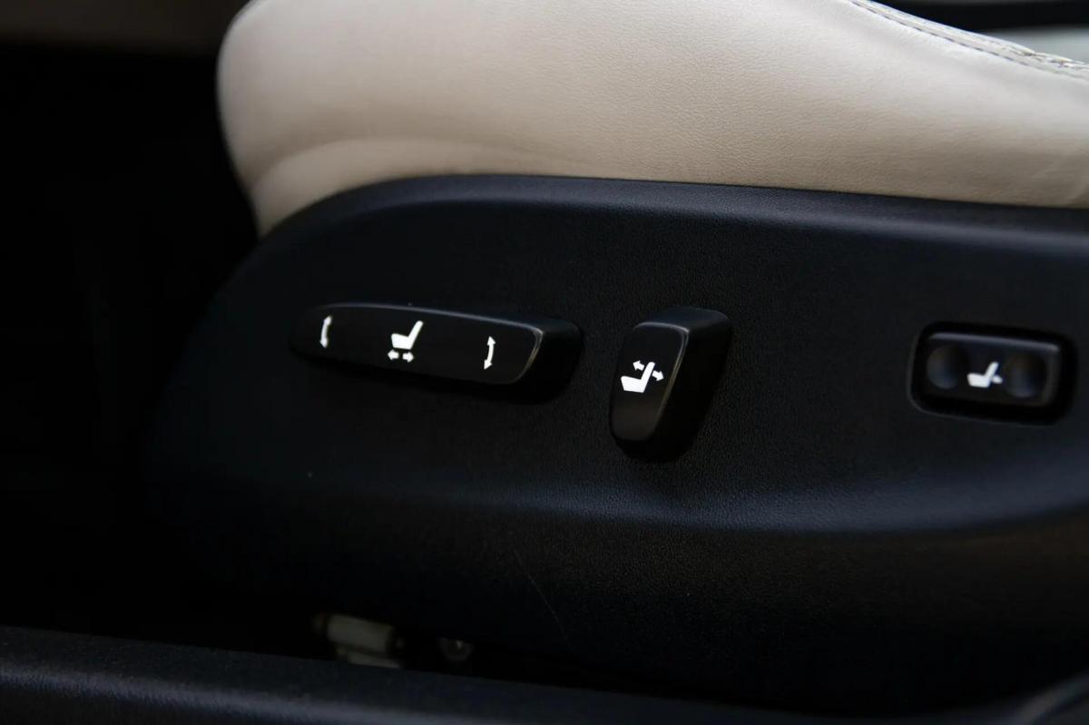 lexus-is-2012-diesel-2231cc