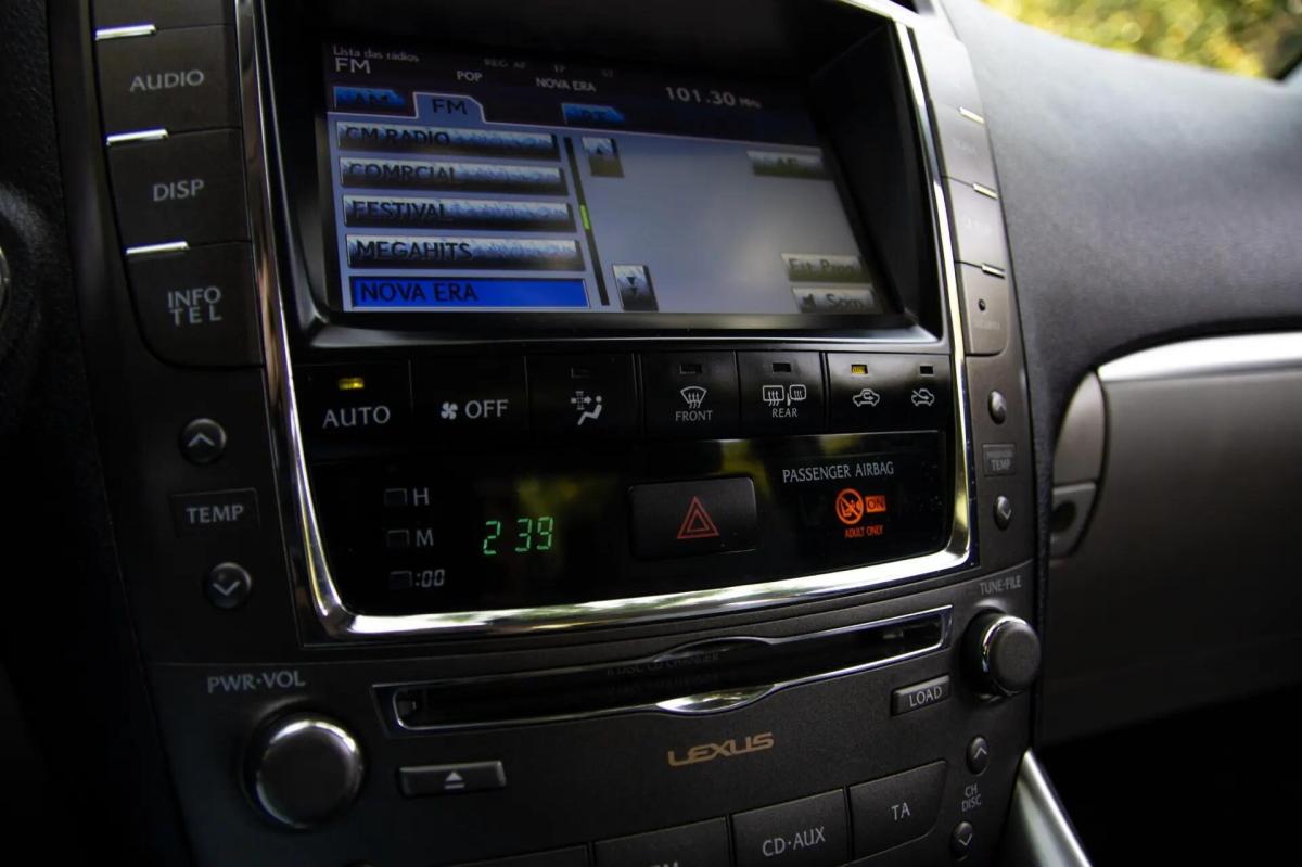 lexus-is-2012-diesel-2231cc