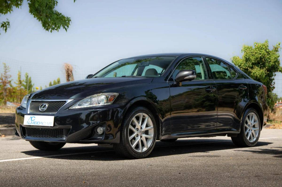 lexus-is-2012-diesel-2231cc