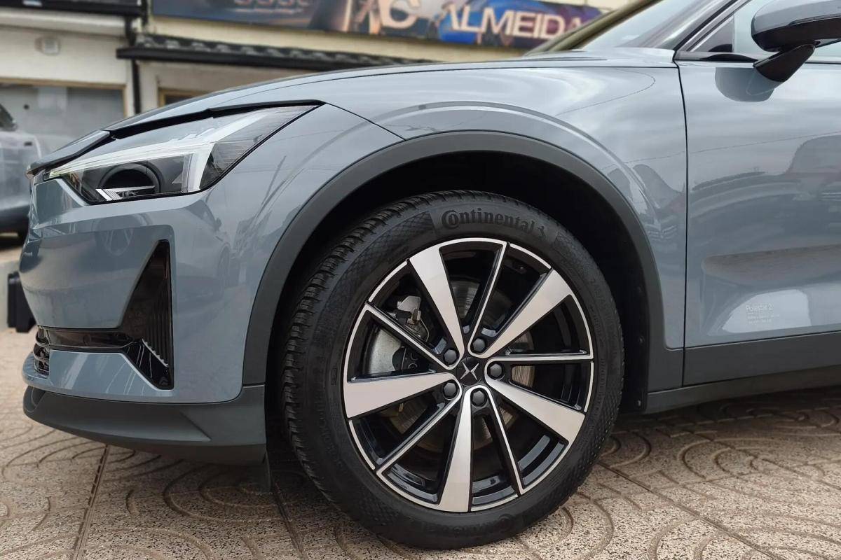 polestar-2-2022-eletrico-0cc