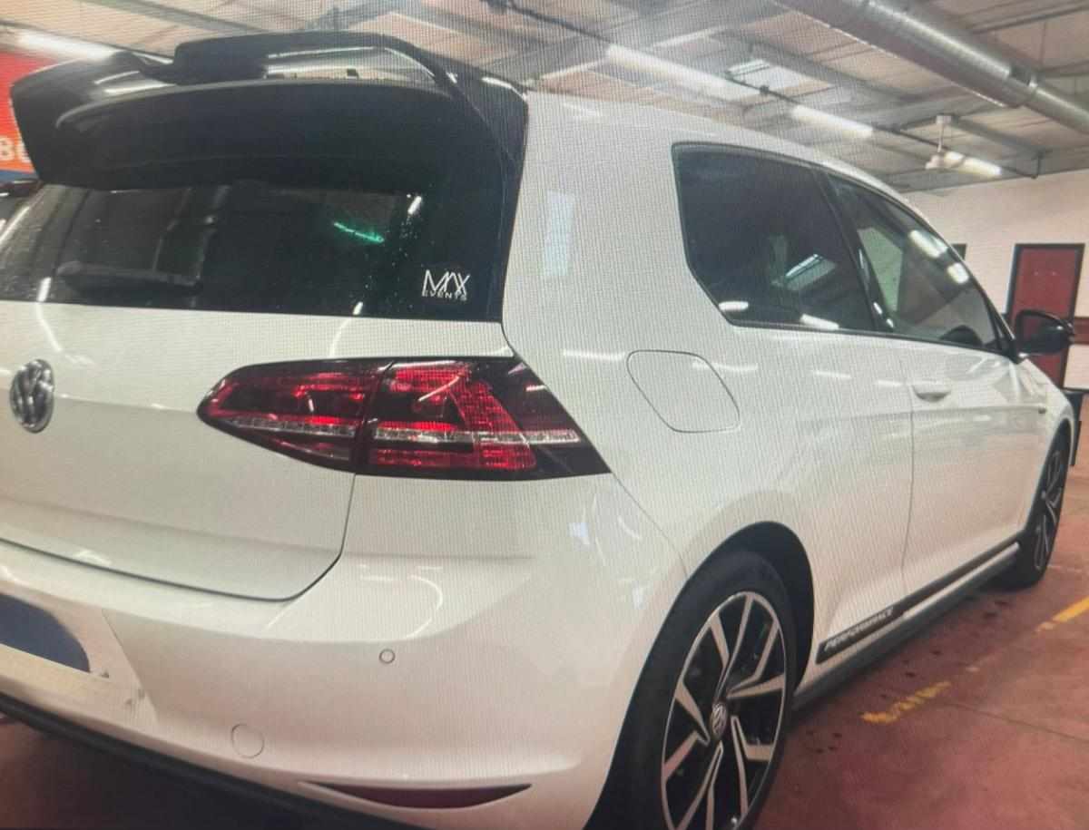 volkswagen-golf-performance-2-0-tsi-2014-gasolina-1984cc