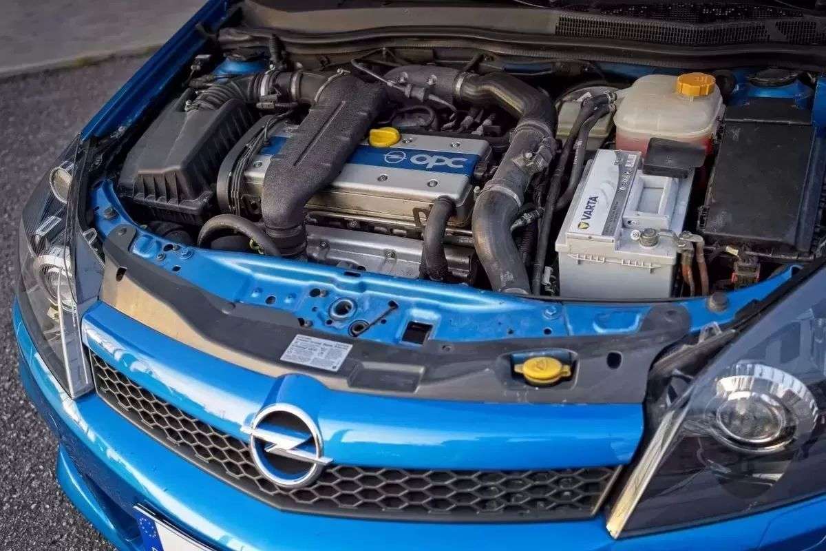 opel-astra-gtc-2006-gasolina-1998cc