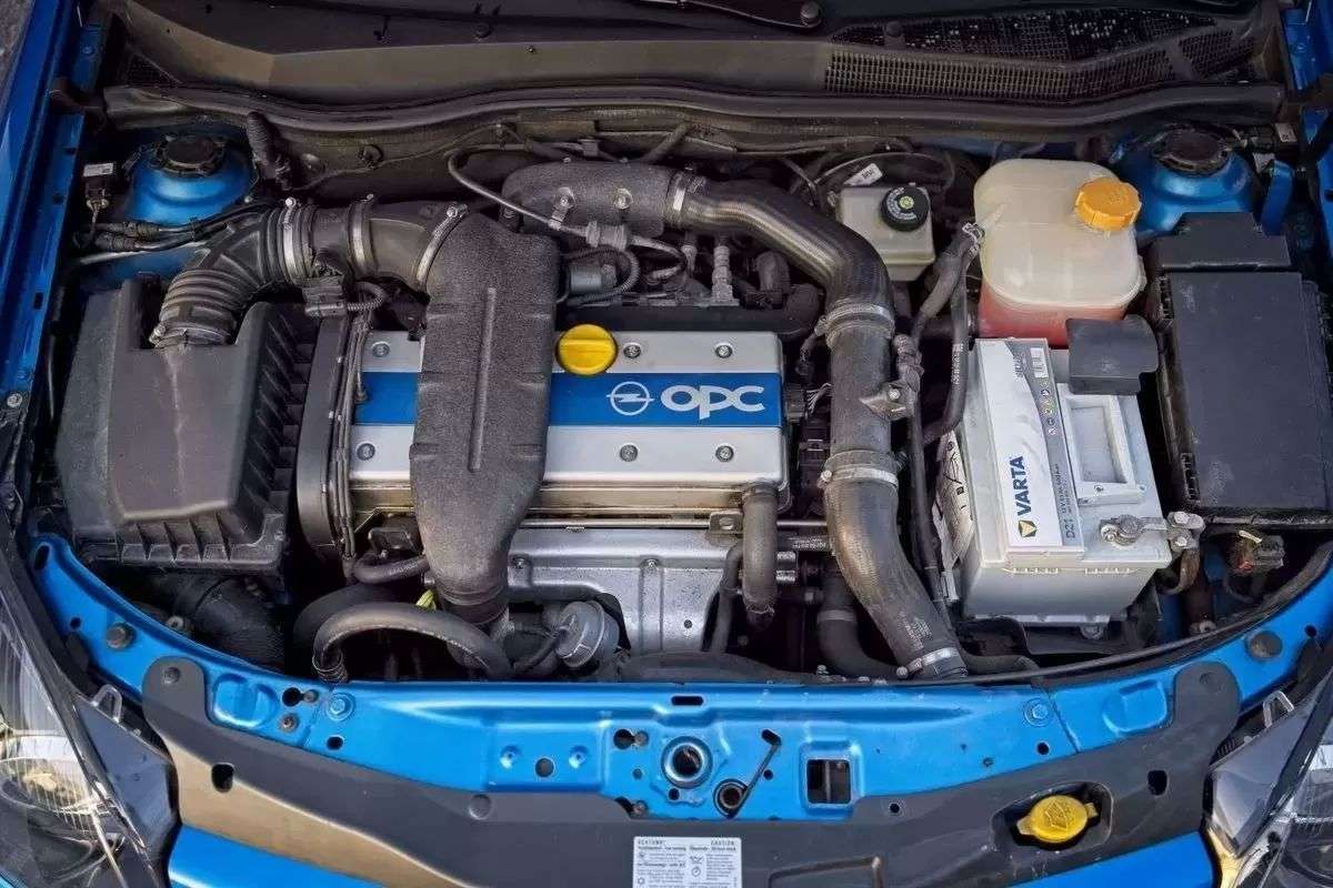 opel-astra-gtc-2006-gasolina-1998cc