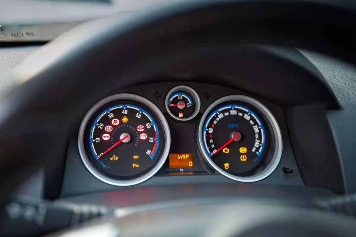 opel-astra-gtc-2006-gasolina-1998cc