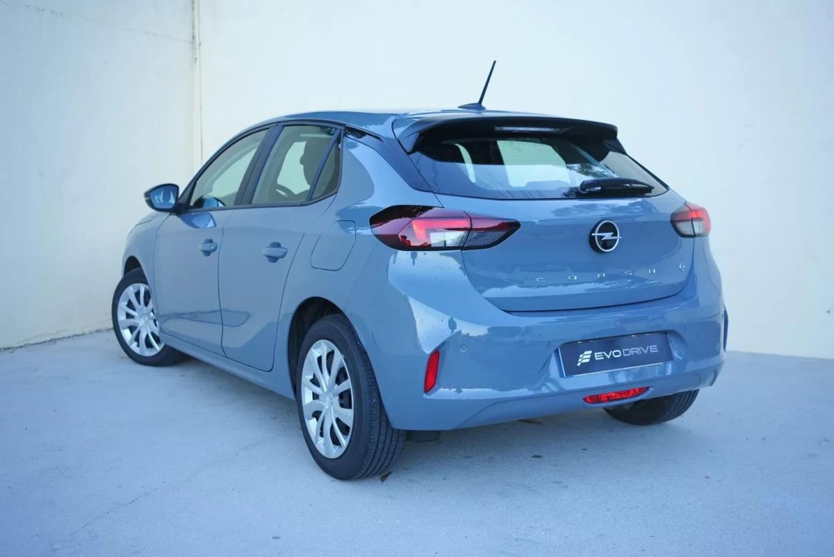 opel-corsa-e-2024-eletrico-200cc