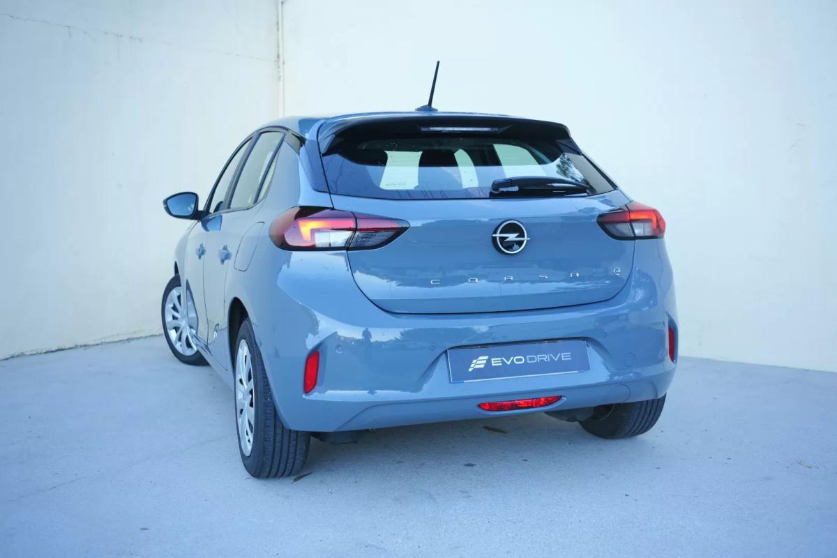 opel-corsa-e-2024-eletrico-200cc