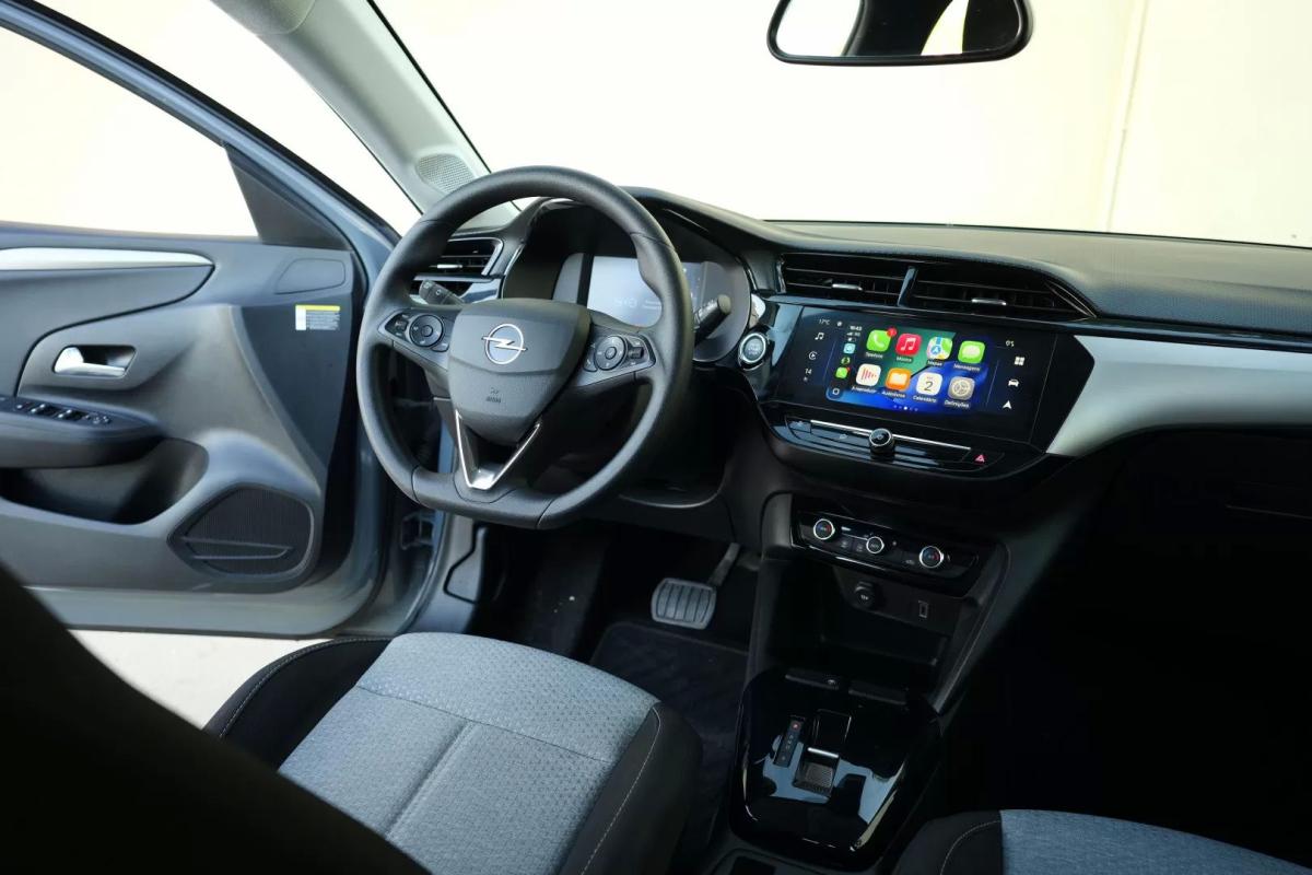 opel-corsa-e-2024-eletrico-200cc
