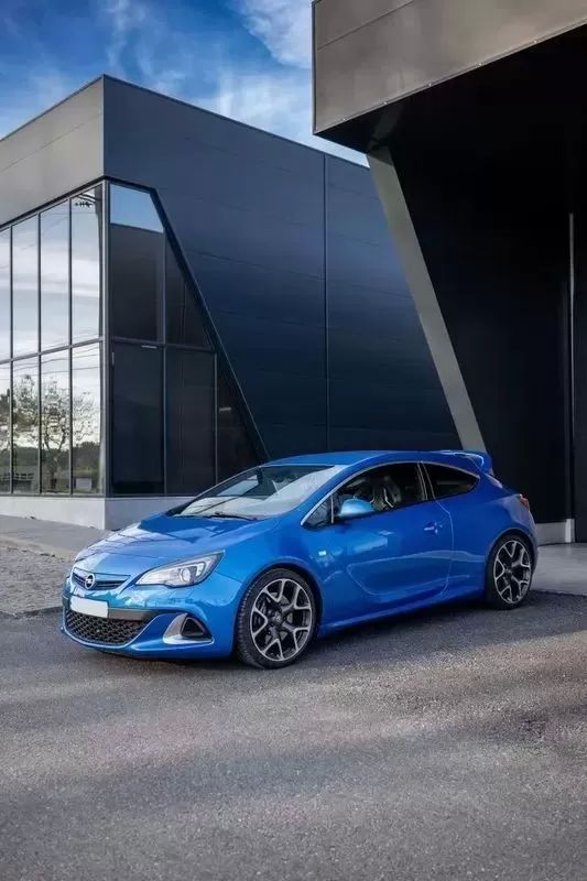 opel-astra-gtc-2013-gasolina-1998cc