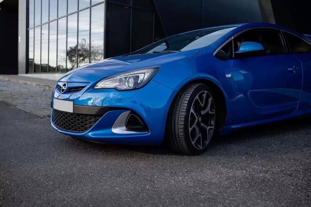 opel-astra-gtc-2013-gasolina-1998cc