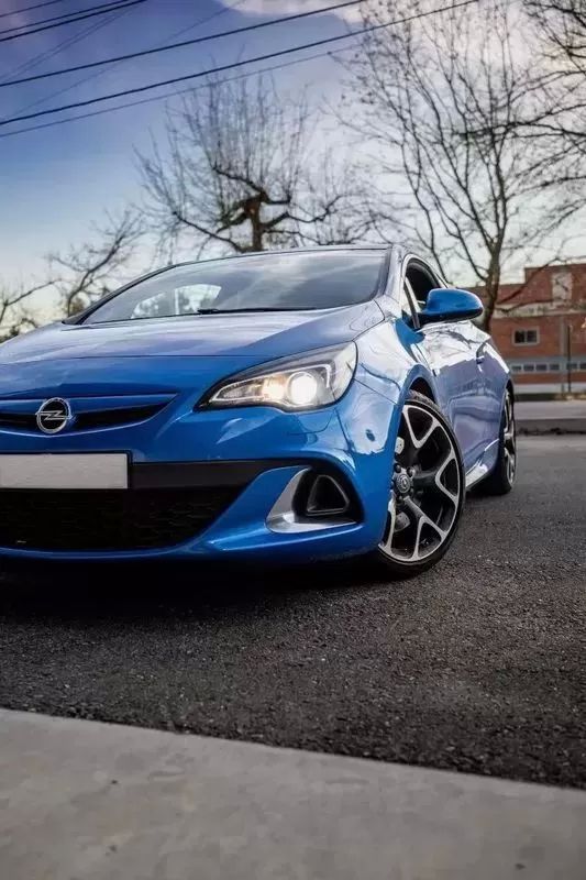 opel-astra-gtc-2013-gasolina-1998cc