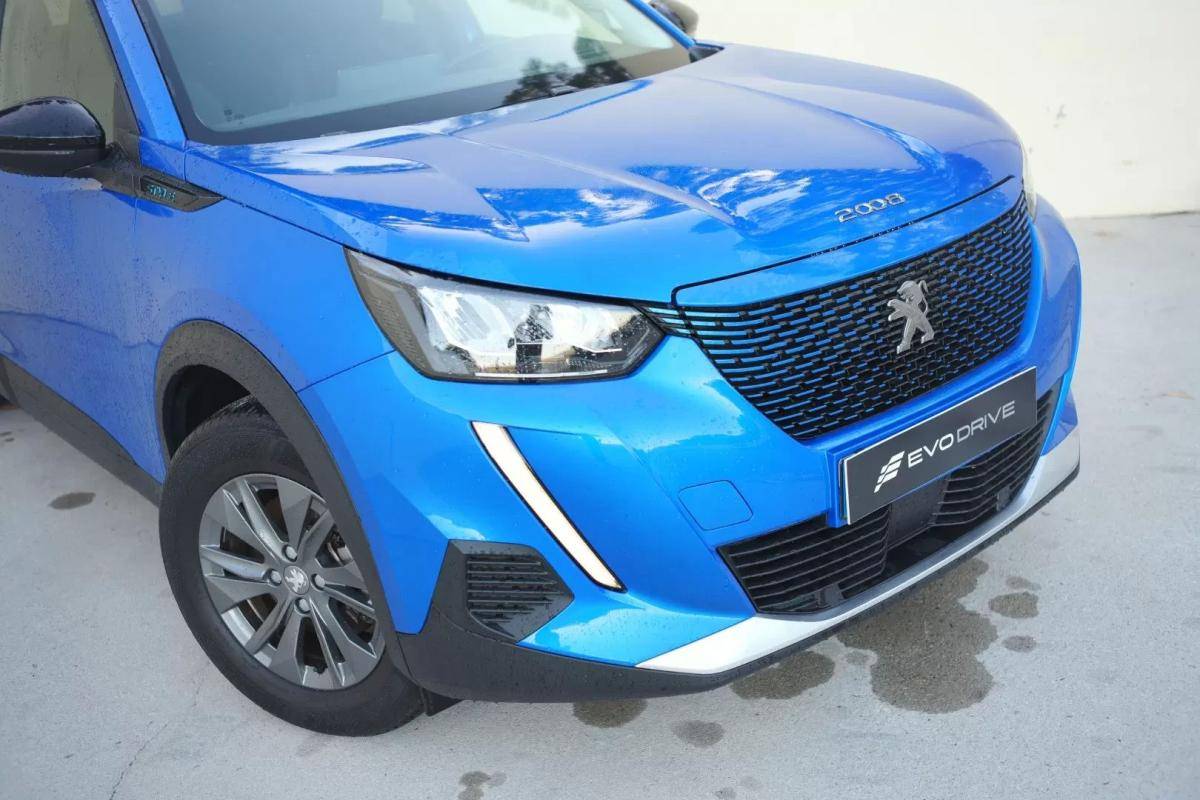 peugeot-e-2008-2022-eletrico-200cc