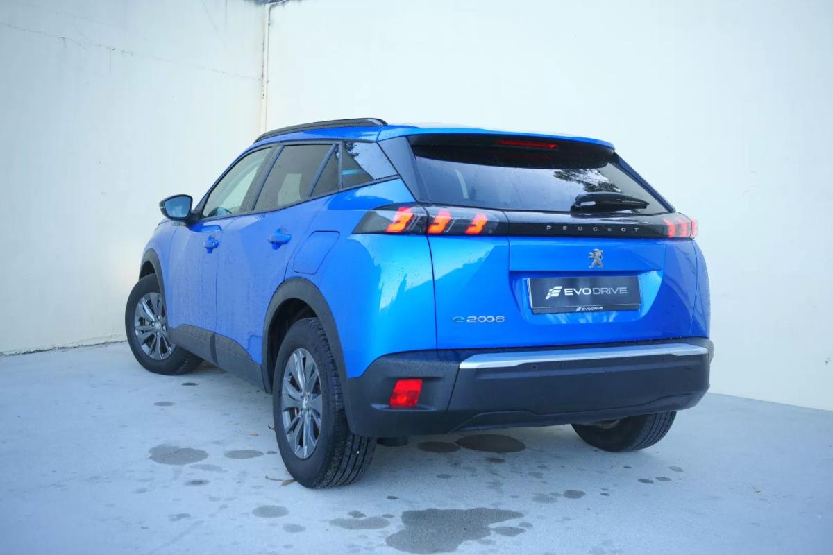 peugeot-e-2008-2022-eletrico-200cc