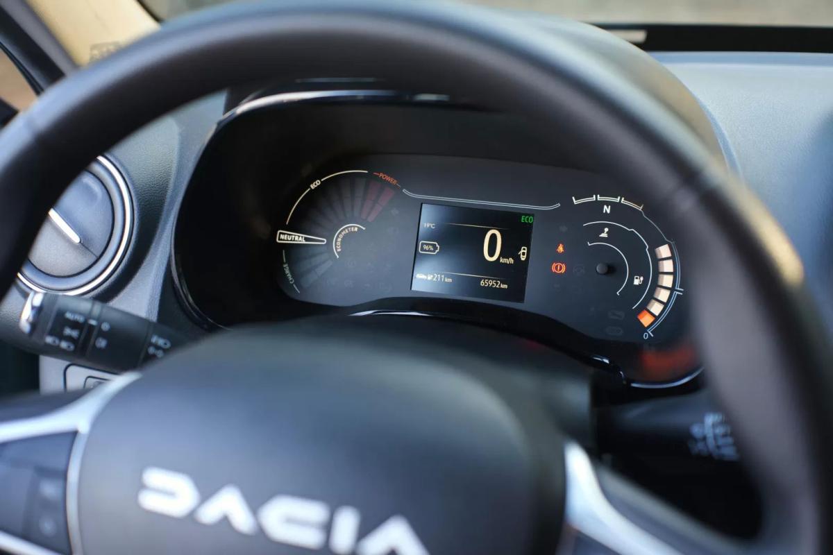 dacia-spring-2023-eletrico-0cc