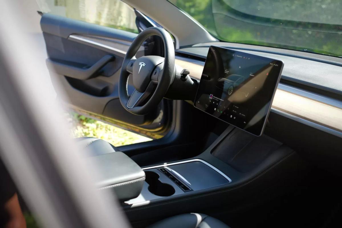 tesla-model-3-2022-eletrico-200cc