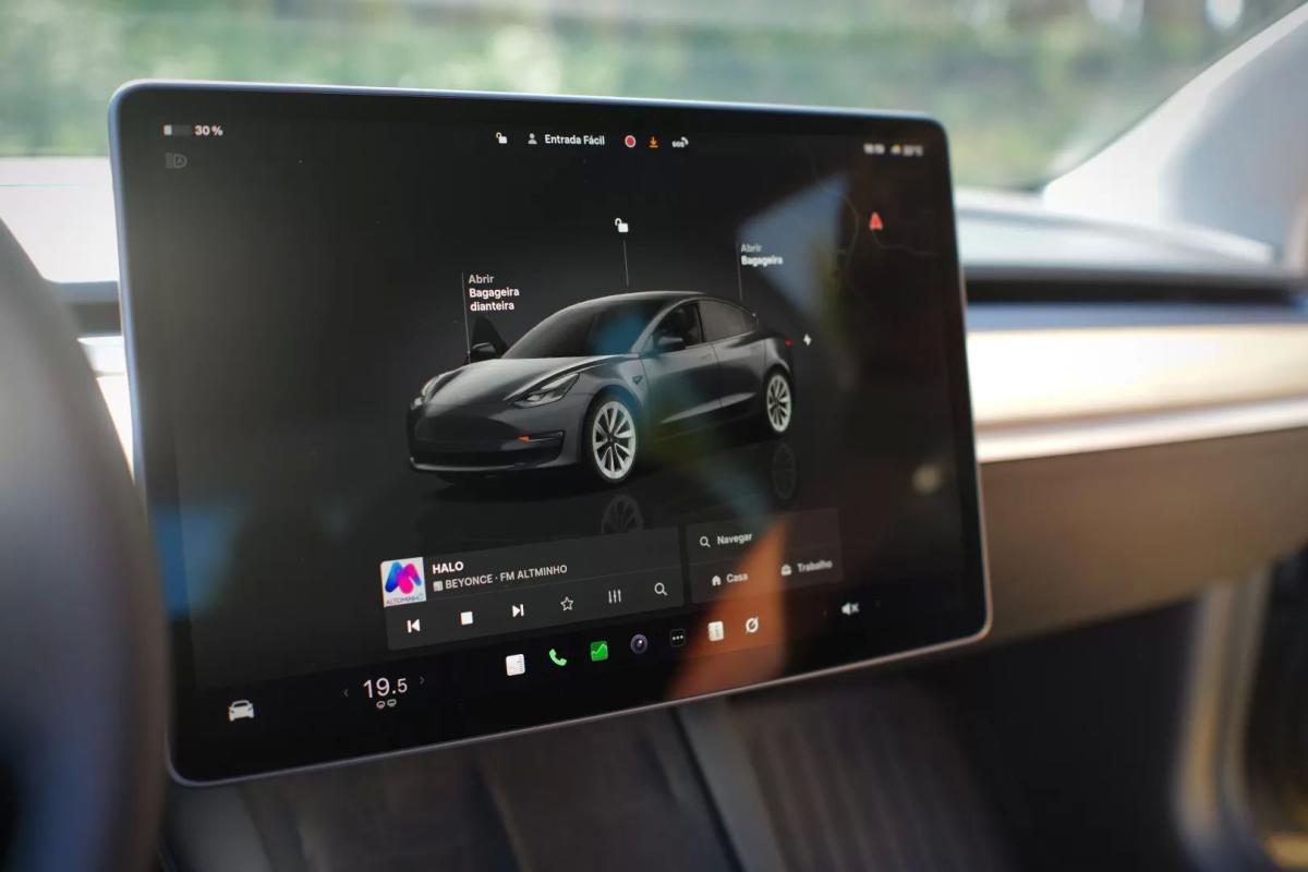 tesla-model-3-2022-eletrico-200cc