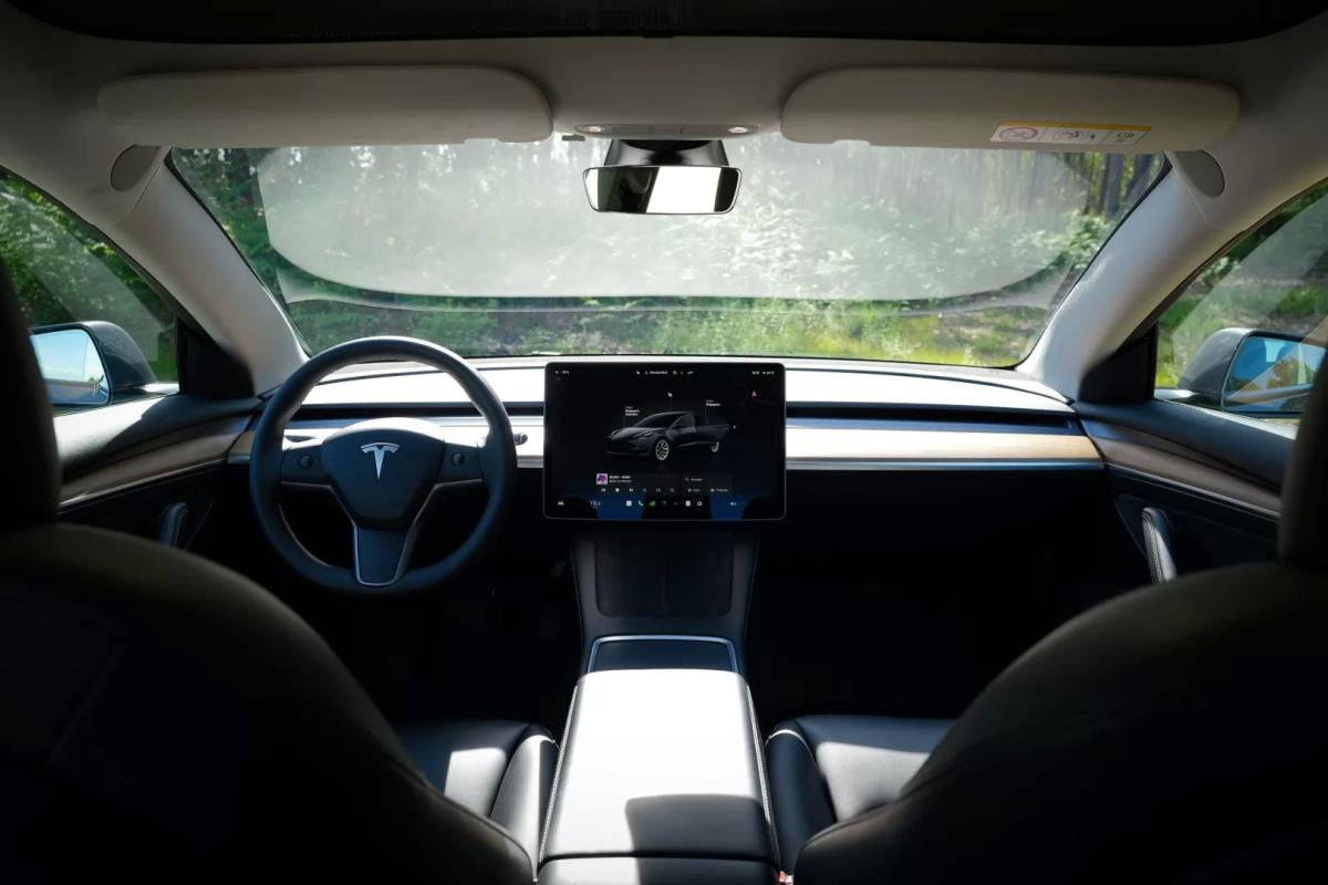tesla-model-3-2022-eletrico-200cc