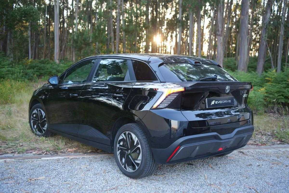 mg-mg4-2023-eletrico-200cc