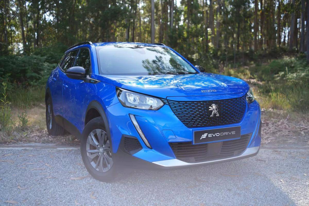 peugeot-e-2008-2022-eletrico-200cc