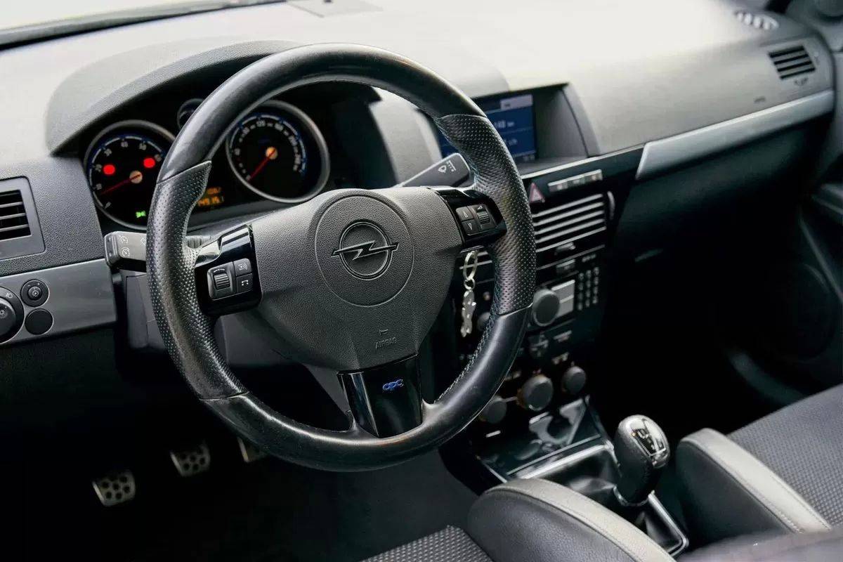 opel-astra-gtc-2007-gasolina-1998cc