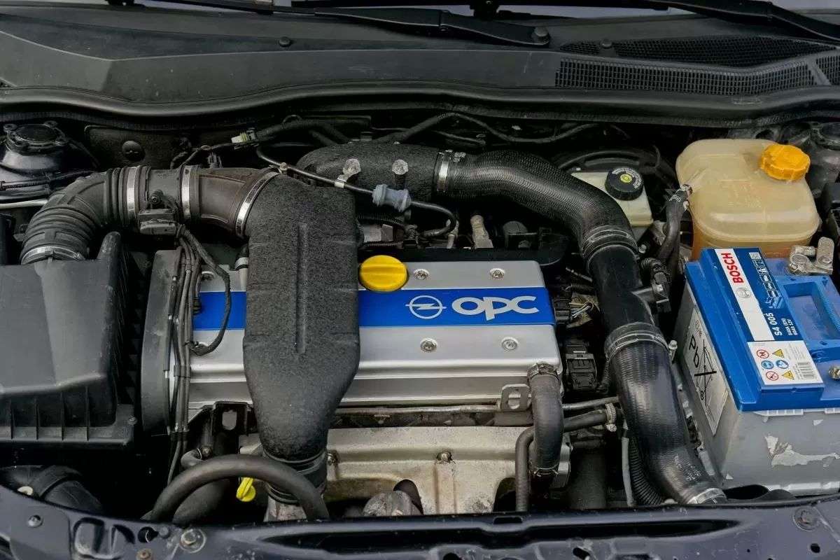 opel-astra-gtc-2007-gasolina-1998cc