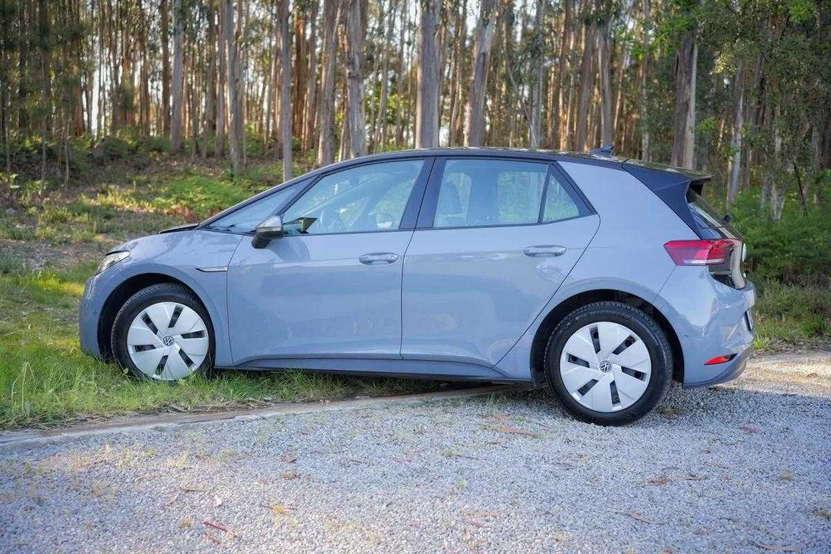 volkswagen-id-3-2022-eletrico-200cc