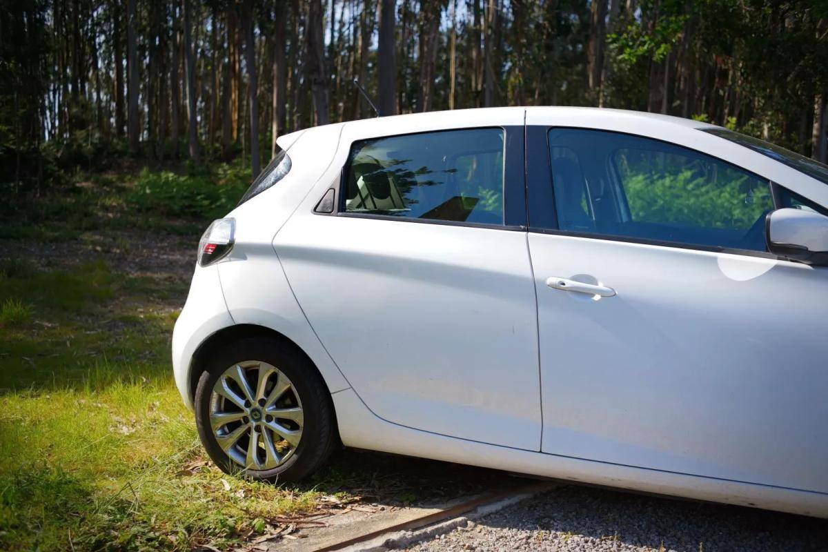 renault-zoe-2020-eletrico-200cc