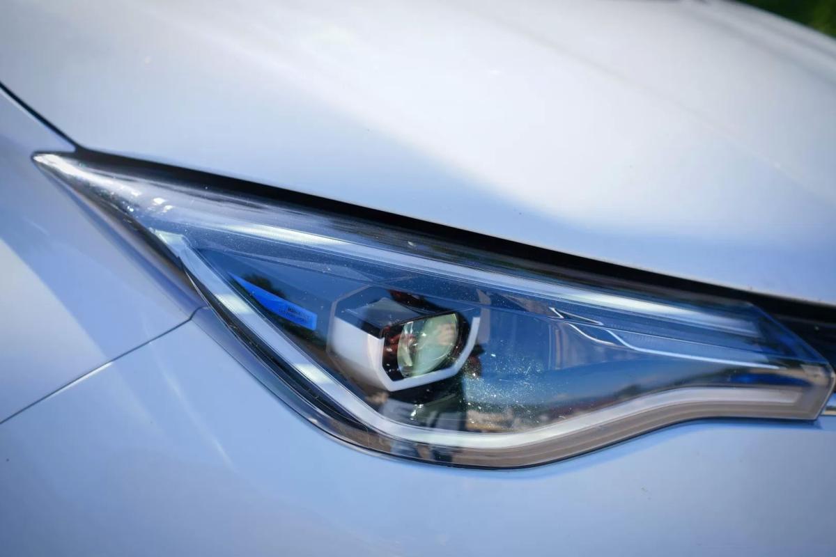 renault-zoe-2020-eletrico-200cc