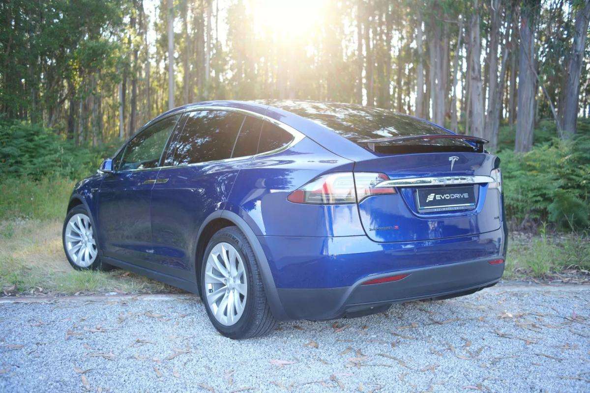 tesla-model-x-2018-eletrico-200cc