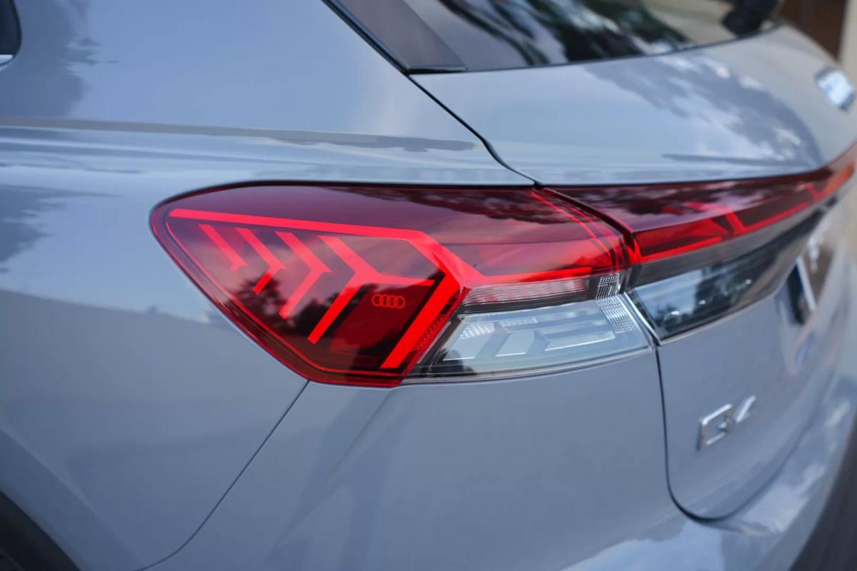 audi-q4-e-tron-2022-eletrico-200cc