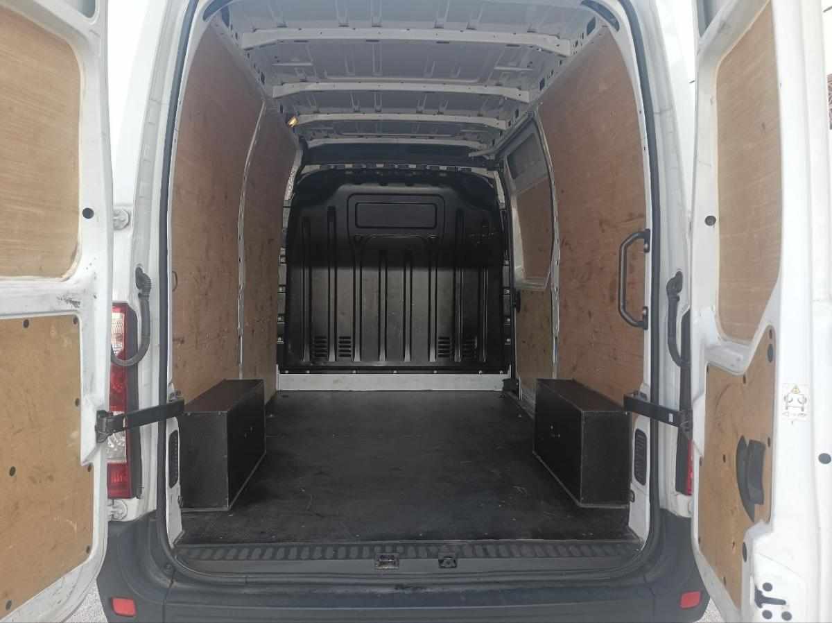 renault-master-2-3-136cv-2023-diesel-2299cc