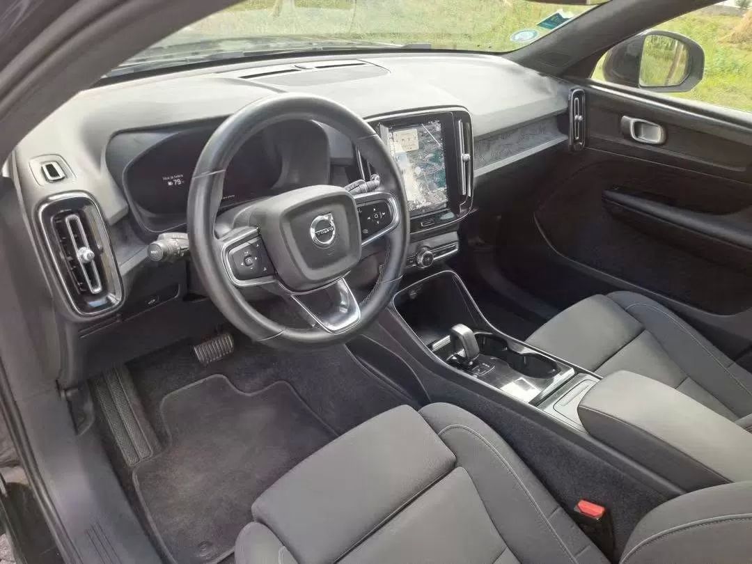 volvo-xc40-2023-eletrico-0cc