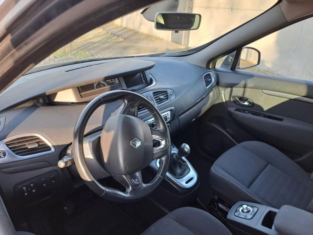 renault-grand-scenic-2015-diesel-1461cc
