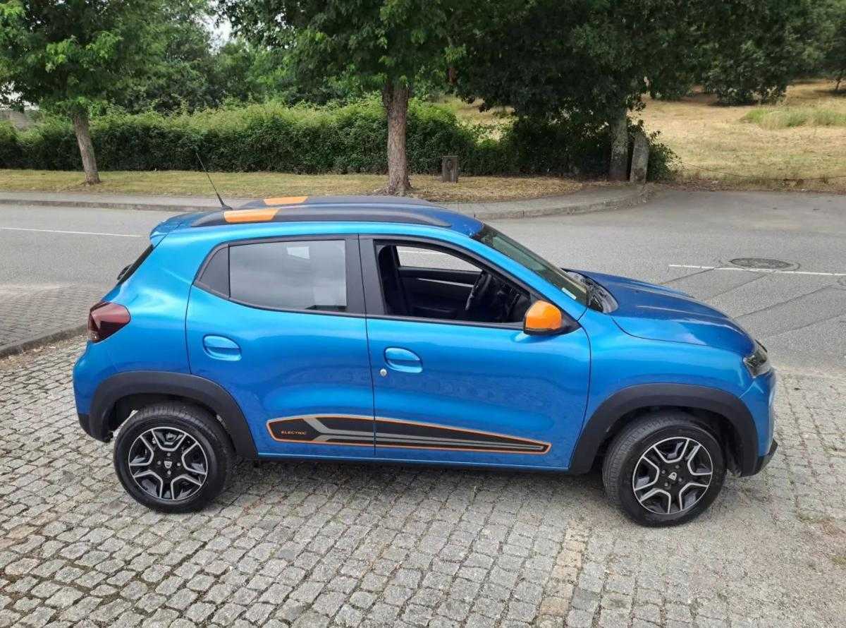 dacia-spring-2022-eletrico-200cc