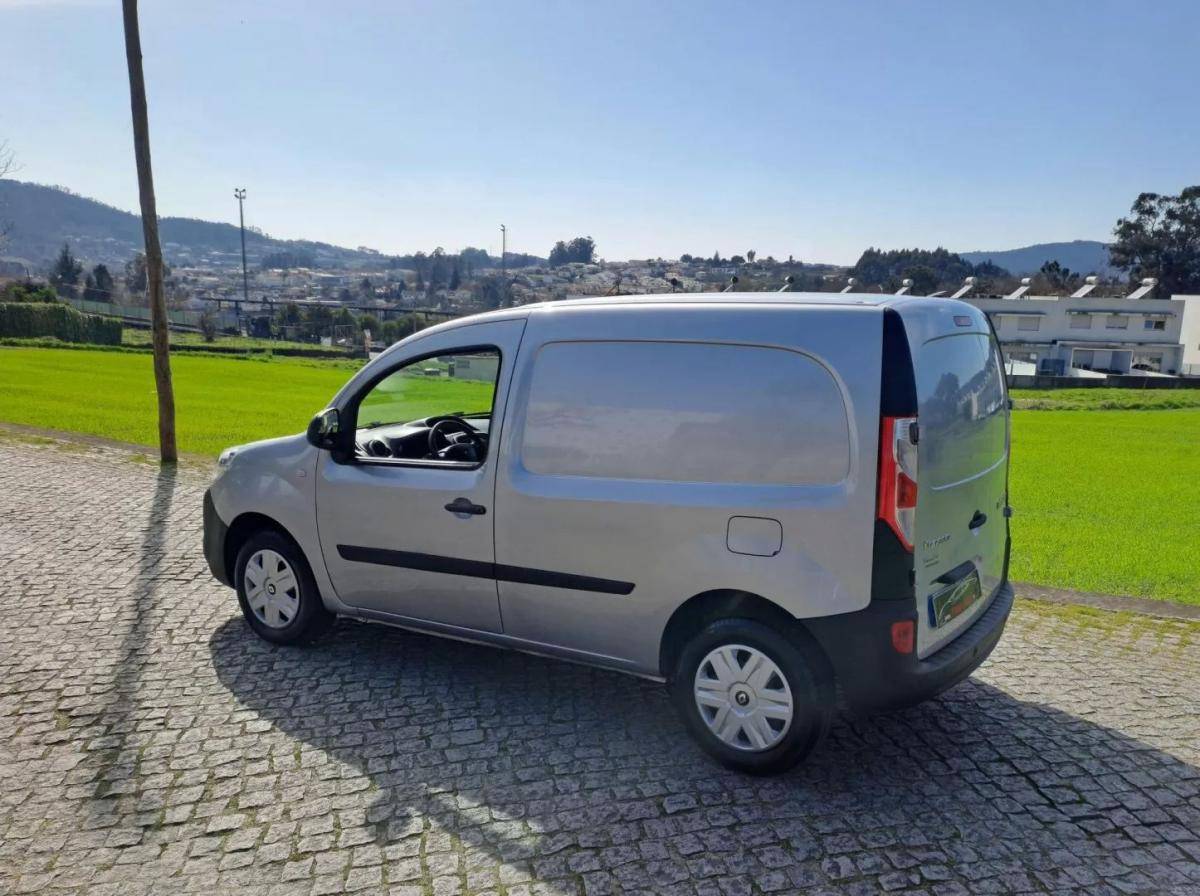 renault-kangoo-2021-diesel-1500cc