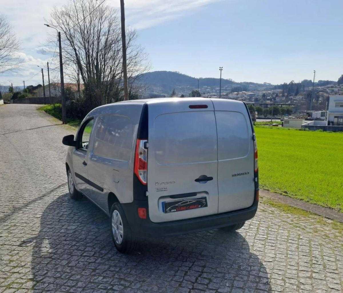 renault-kangoo-2021-diesel-1500cc