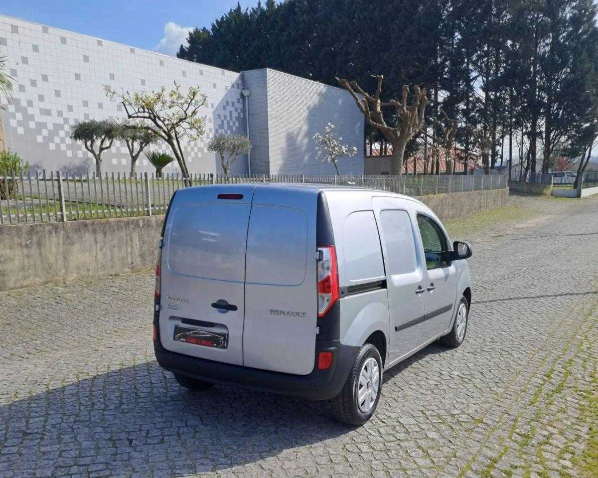 renault-kangoo-2021-diesel-1500cc