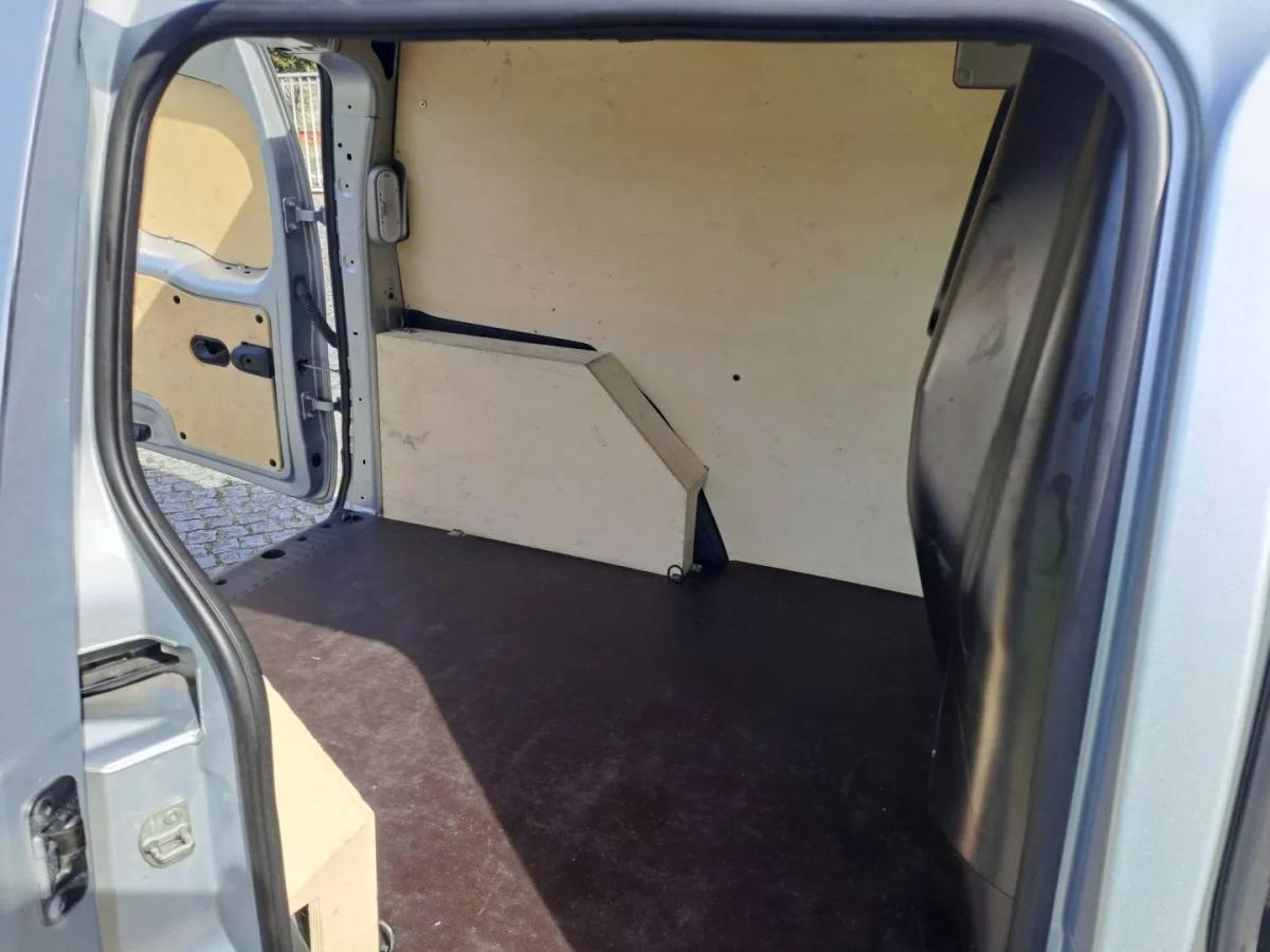 renault-kangoo-2021-diesel-1500cc