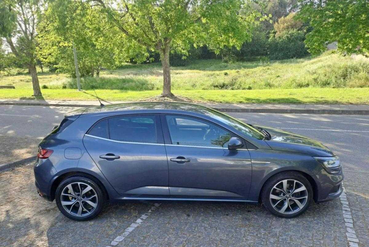 renault-megane-2016-diesel-1598cc