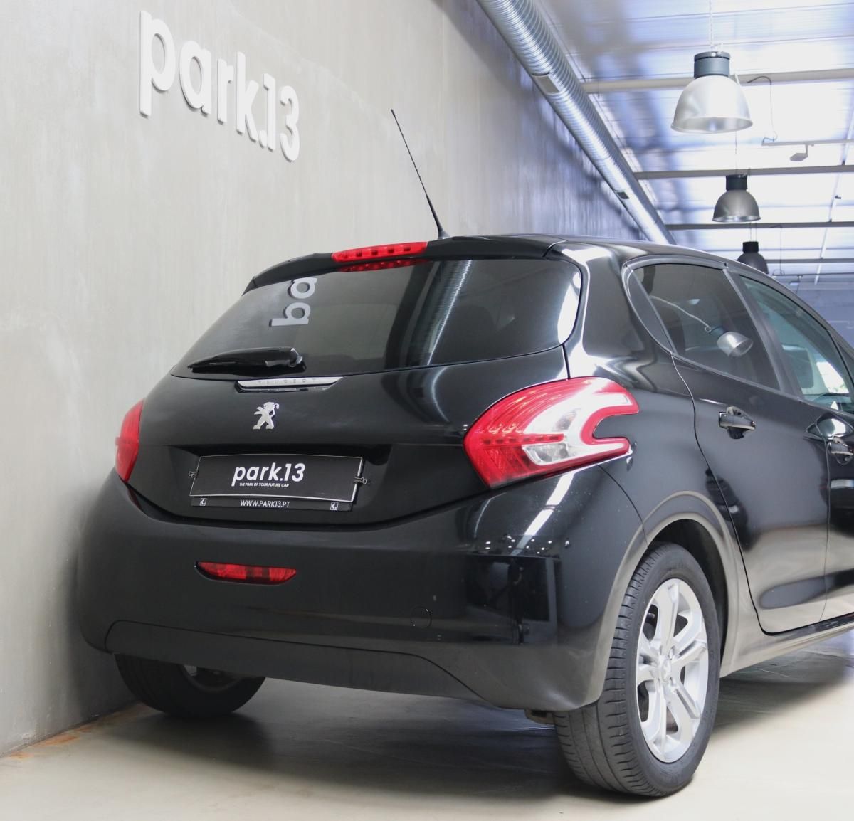 peugeot-208-2015-gasolina-1199cc