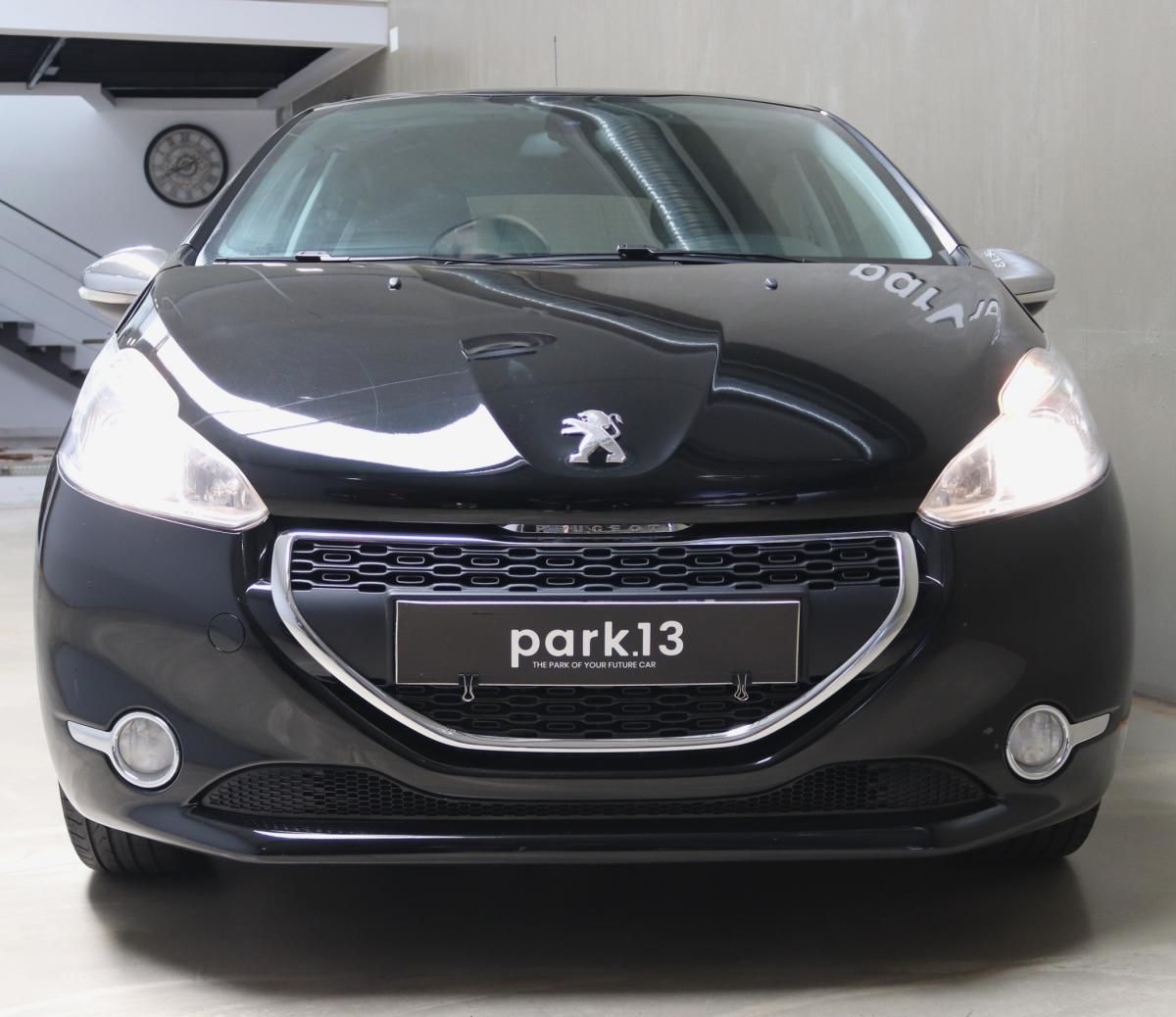 peugeot-208-2015-gasolina-1199cc