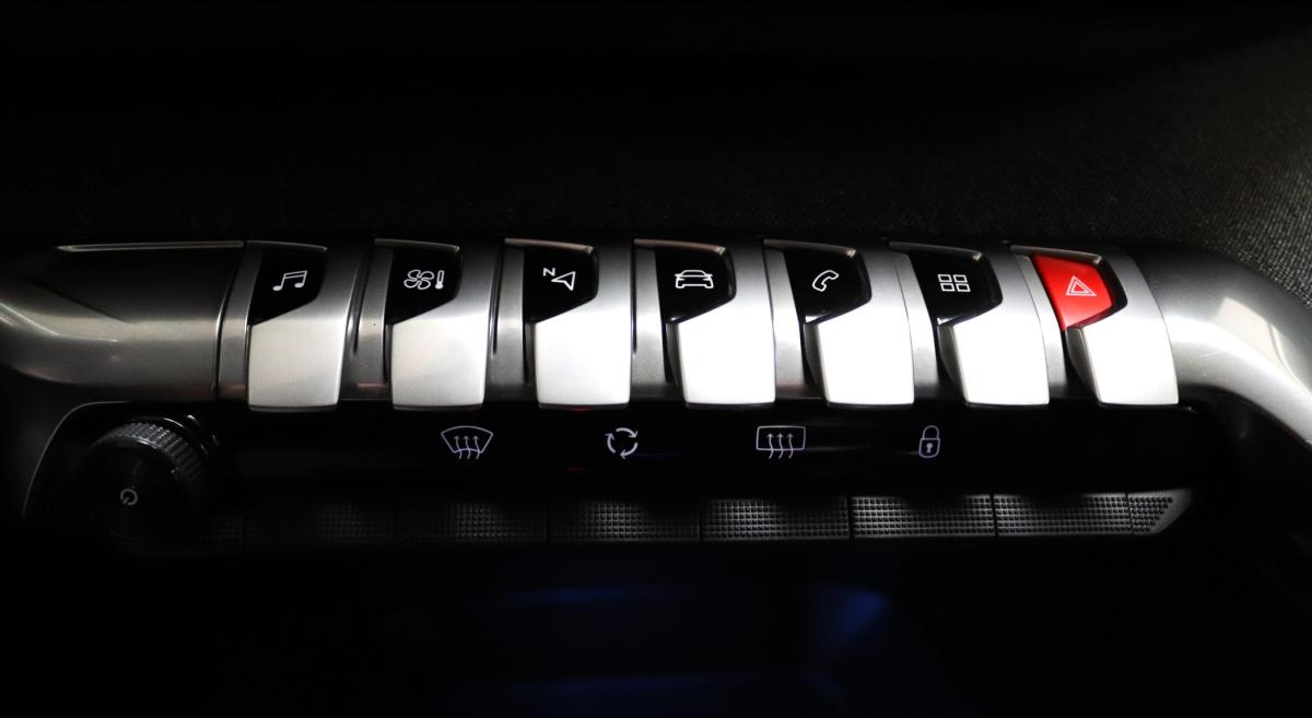 peugeot-3008-2018-diesel-1499cc