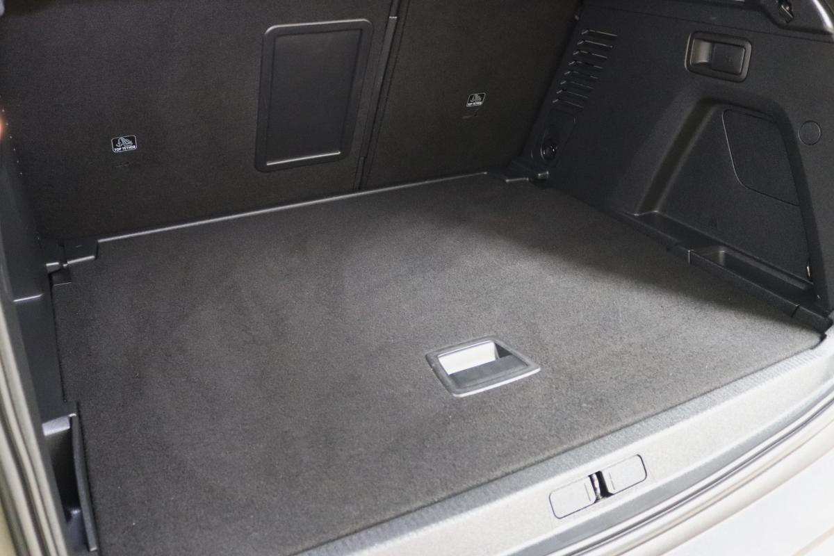 peugeot-3008-2018-diesel-1499cc
